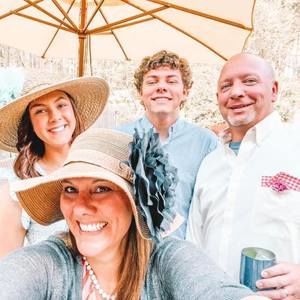 Meet your Posher, Tara